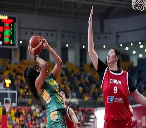 真正考验“女姚明”！与美国同组检验张子宇实力她迎来人生转折