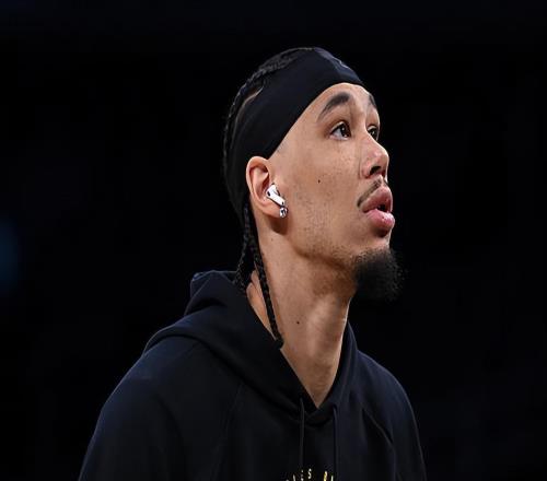 面对火箭在G1中表现不佳湖人替补中锋到了G2立刻调整了状态