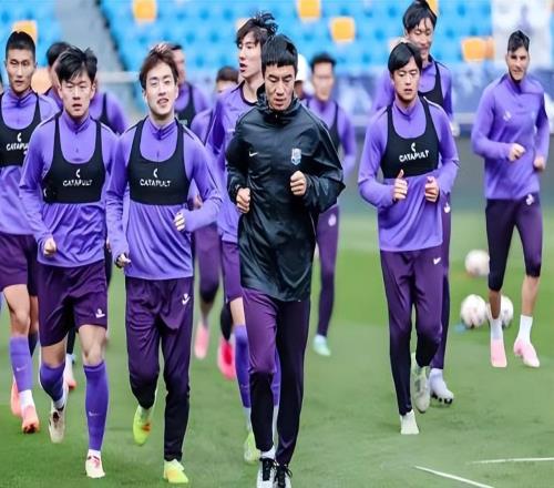 津門虎剛輸給泰山，于根偉就做出重要決定，公開發聲力挺外援格勞