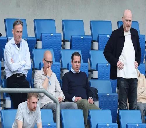 體圖：瓦茨克不再出席足球部門正式會議，克拉默權力明顯上升