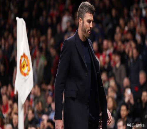 曼聯(lián)猶豫不決釀隱患！實力派名帥遭藍軍爭搶，選擇權(quán)將徹底丟失