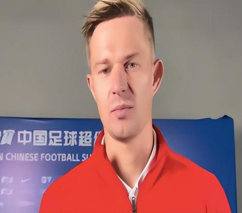 成都蓉城VS浙江：4大外援坐鎮(zhèn)中軸線，韋世豪領銜，國足新星沖鋒