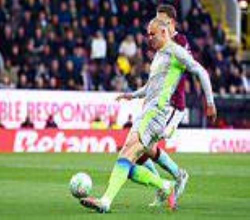 伯恩利提前四轮降级：升班马的英超生存法则失效了