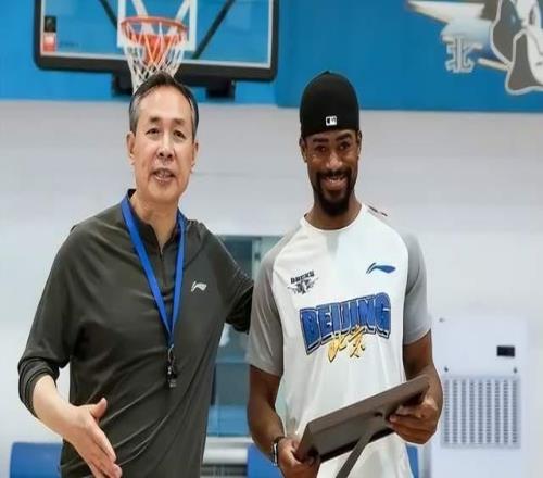 許利民等來2好消息！貝利官宣，曾凡博復出，季后賽陣容浮出水面