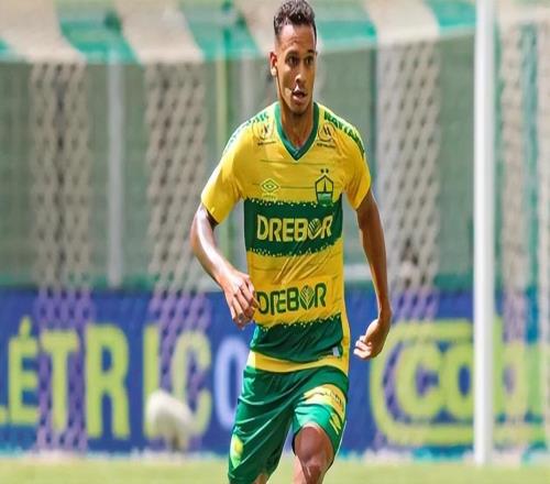 国安后腰位置还有一张底牌没亮相！本赛季刚加盟俱乐部，值得期待