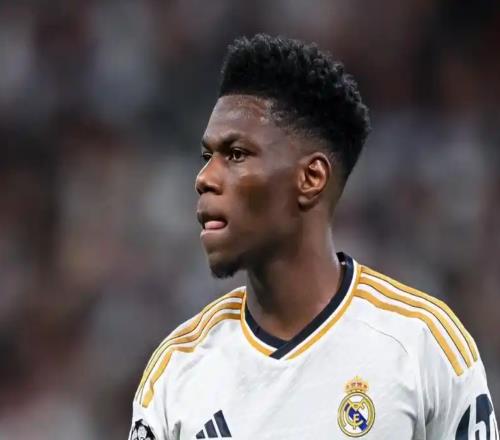 7000萬鎊簽卡塞米羅接班人，曼聯瞄準楚阿梅尼，皇馬想續約得加薪