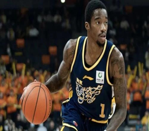 CBA動態(tài)更新！廣東男籃薩姆納賽季報銷，北京男籃小外援正式注冊，深圳男籃再簽新大外