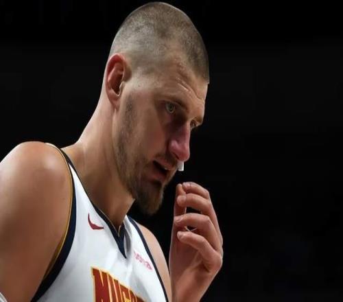 26投7中生涯最差！约基奇G3为何迷失自我一定律重现，令人唏嘘