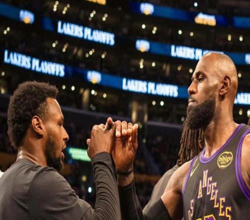 詹姆斯談布朗尼：季后賽經歷對他的生涯和信心意義重大