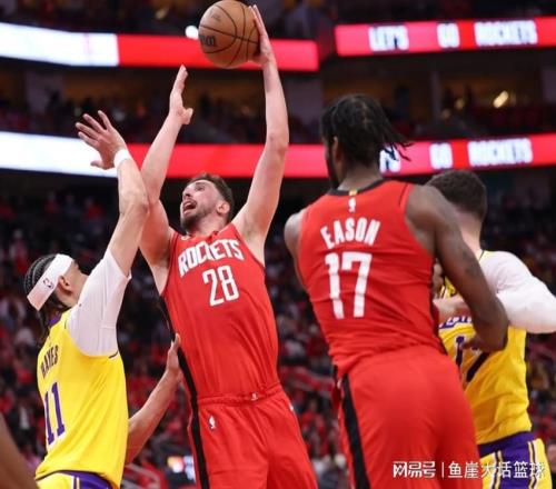 火箭出两大缺陷，申京替谢泼德辩解！乌度卡很不满，火记批杜兰特