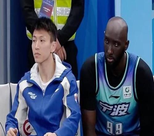 扎心！刘晓宇下半场三分4中4爆砍18分最佳一战断送北控季后赛希望