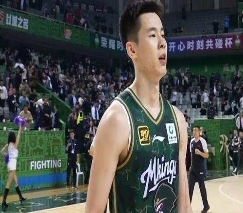 今夏合同到期！郭昊文场均20.6分加冕2526赛季常规赛本土得分王