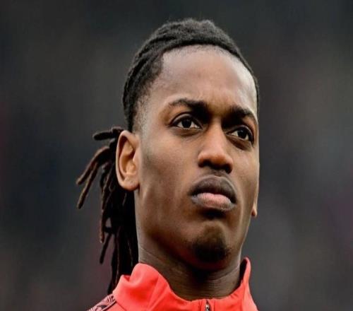 斯基拉：曼聯(lián)將派出球探現(xiàn)場(chǎng)觀看米蘭vs尤文，目的是考察萊奧