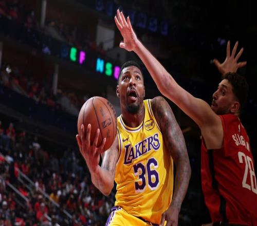 横扫只是时间问题詹姆斯绝平，斯玛特成奇兵！给了机会不中用啊