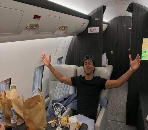 亞馬爾賽前48小時吃麥當勞后在比賽中受傷，被主持人批不職業