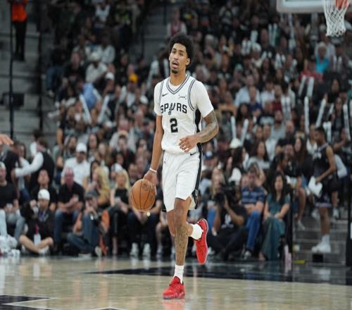 就在今天，老大不在，20岁哈珀爆发，创造80年NBA独一无二的纪录