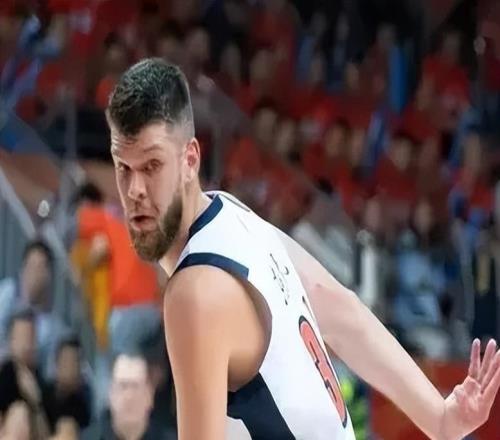 输福建发布会！杜锋与胡明轩直指没做好季后赛准备，肯定拉科表现