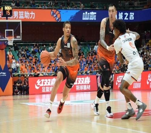 蛇头开局蛇尾收官，进攻何时不断电高速男篮常规赛以遗憾收尾