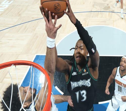 华子迪文重伤！多森姆43分森林狼擒掘金总分31约基奇兰德尔驱逐