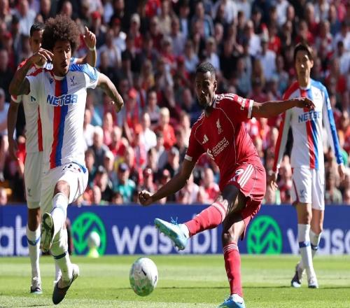 登陆英超以来，伊萨克19次在英超为球队首开记录，同期第三多