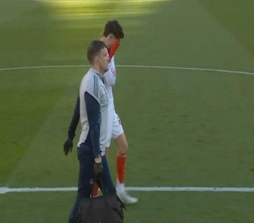 叒伤了，无对抗受伤离场，哈弗茨遭遇本赛季第三次受伤