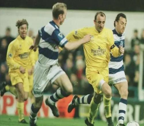 35歲還在英超保級(jí)隊(duì)，36歲卻成利物浦大腦，定位球大師被低估了