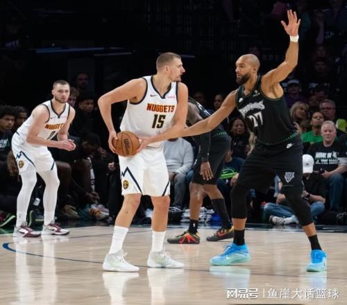 大爆冷！约基奇24+15被驱逐，穆雷30+5道苏姆43+4，华子两人伤退