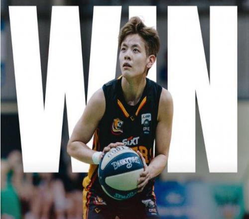 中国女篮双星留洋首秀：杨舒予31分末节16分获MVP陈明伶19分