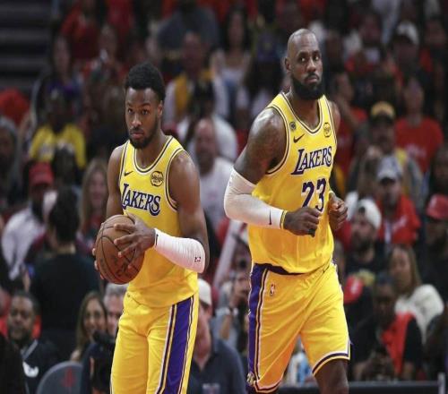 湖人隊選中布朗尼后，JJ雷迪克對勒布朗詹姆斯說了什么