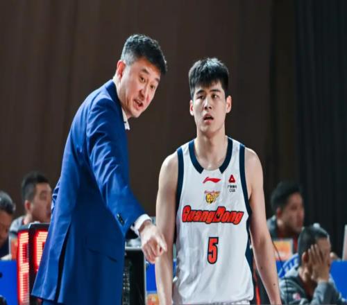 破案了！廣東隊成績為何直線下滑，CBA記者指出了原因