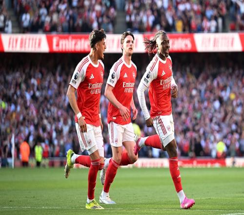 直入十分角，埃泽的世界波预期进球仅为0.03