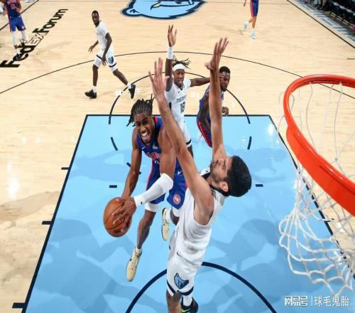 不會(huì)吧！2億頂薪要泡湯常規(guī)賽場均19分，季后賽場均僅9分