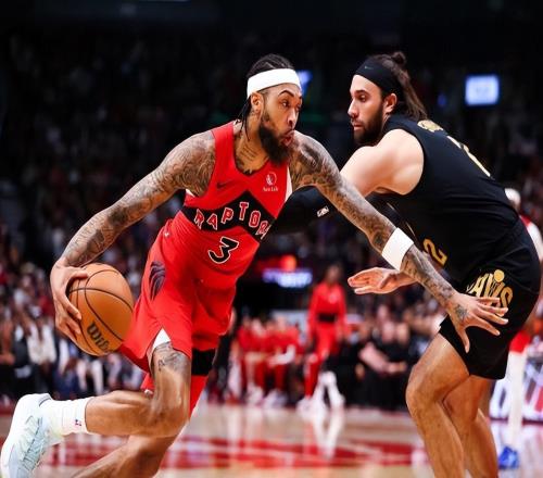 2米01！2米13！場均17+7，能攻能防！猛龍“撿到”年輕版羅德曼