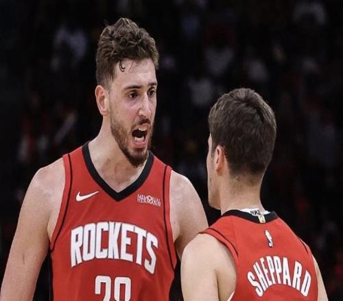 比肩大夢時期！火箭首發球員得分均15+，隊史29年來季后賽首次