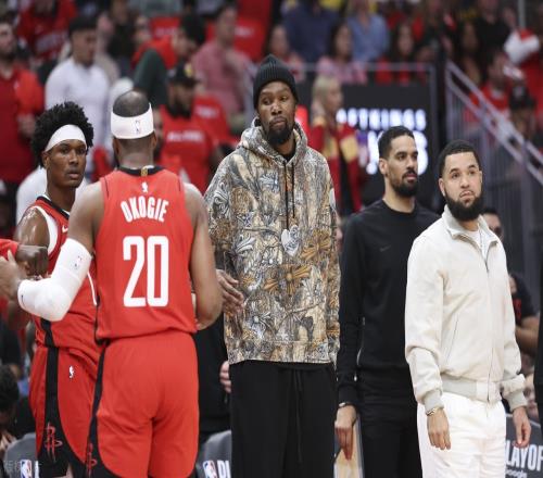 戰略性放水！老詹創3大最差紀錄，火箭大勝，湖人輸球仍有4大收獲