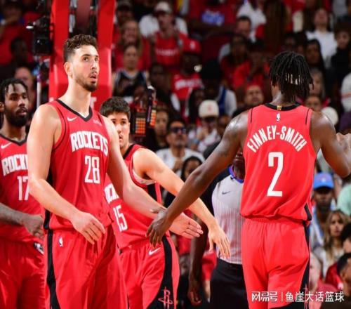 火箭仍存兩隱患，申京替艾頓鳴不平！杜蘭特很開心，老詹承認錯誤