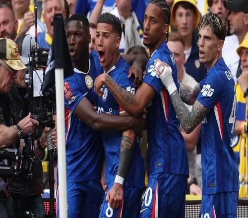 决战温布利！足总杯半决赛：切尔西1比0利兹联进决赛换帅就赢球