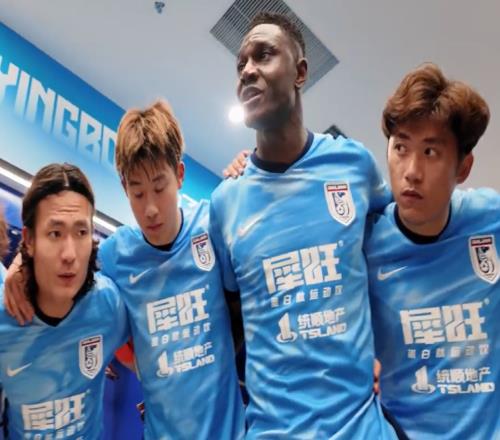 随着泰山14海牛，申花30，英博13，重庆11，中超最新排名乱了