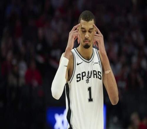 創歷史！落后19分變大勝21分！西部第二大逆襲，文班復出殺紅眼