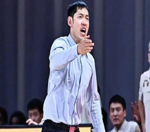 CBA最新消息！吳冠希或離開新疆男籃，張帆合同到期