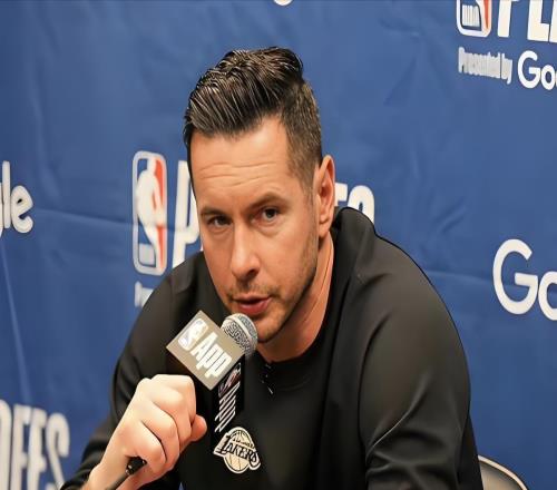 雪上加霜！湖人被火箭隊碾碎，艾頓遭驅逐，雷迪克讓詹姆斯休息吧