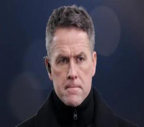 欧文：想看看霍伊伦现在在曼联的表现，他当时的曼联支离破碎