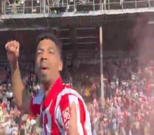 即將升入英冠，林肯城球員&球迷齊聲高歌：下賽季踢熱刺咯！