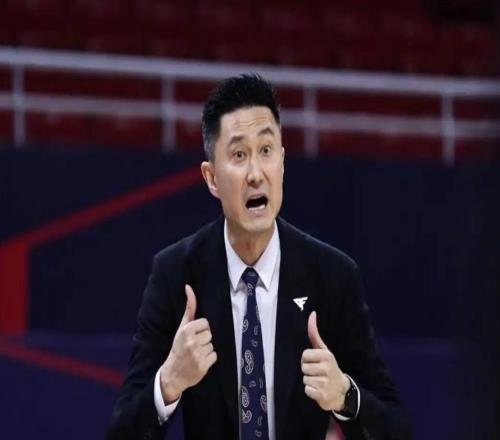 爆冷！CBA奖项揭晓，宏远颗粒无收，杜锋彻底无缘最佳教练