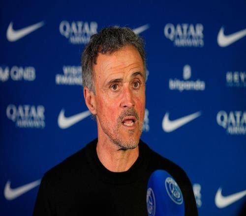 曼聯(lián)選帥困局：卡里克轉(zhuǎn)正還是挖角恩里克