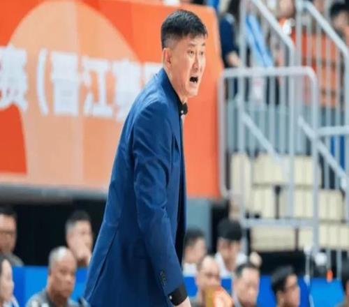 廣東丟G1球迷失望了！喊下課+提前退場(chǎng)，部分球迷還轉(zhuǎn)投廣州