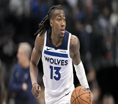 活塞隊因在與公牛隊的杰登艾維交易中，未能得到多桑姆而飽受詬病