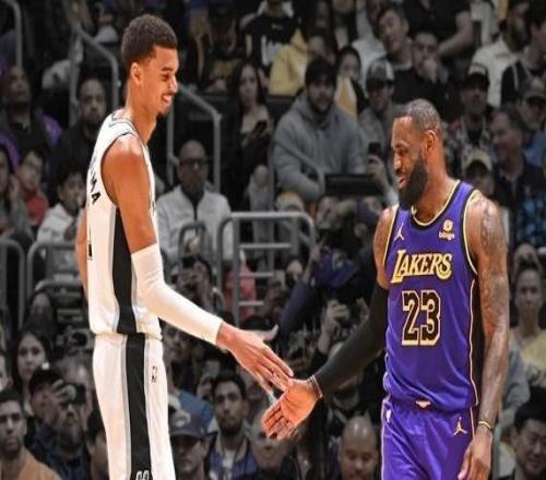 詹姆斯：文班亞馬絕對(duì)是MVP候選人，聯(lián)盟不需要論資排輩