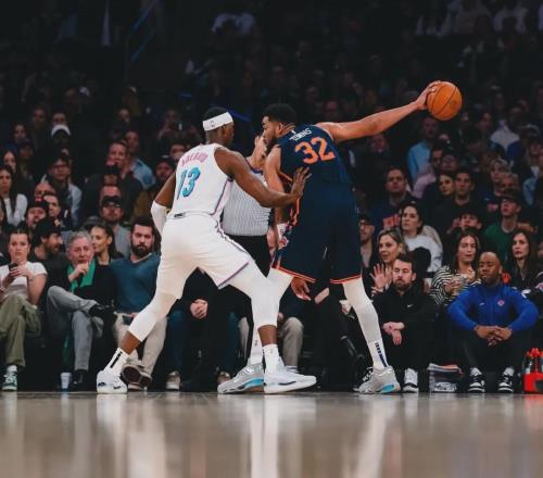 年薪5300万，180俱乐部，连续3年全明星！顶级战力被用成蓝领中锋