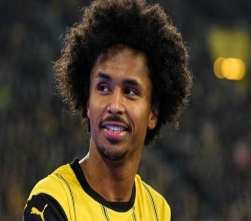 体图：多特与阿德耶米续约分歧大，近期若无进展多特将发通牒